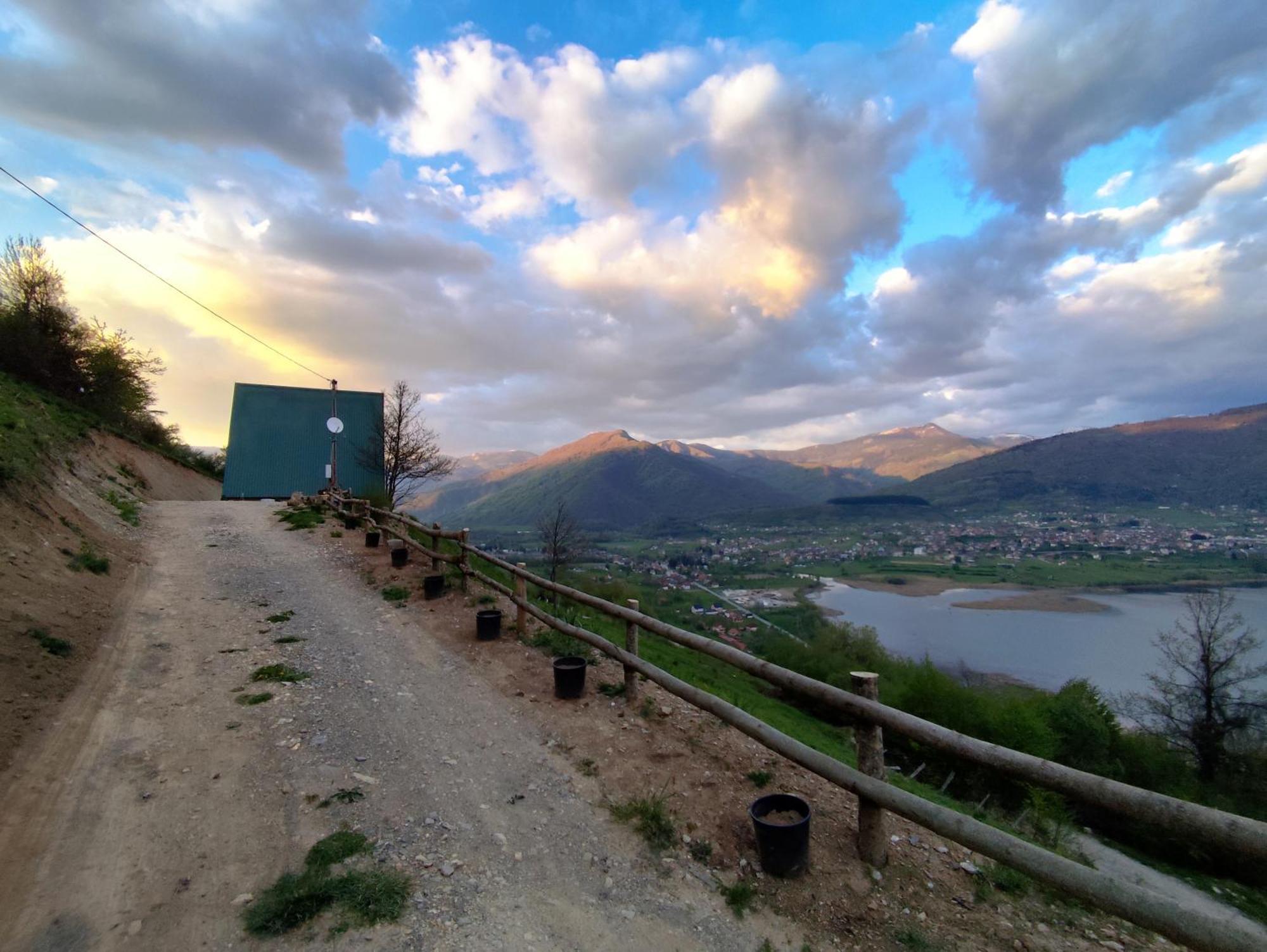 Suncani Brijeg Eco Village Plav Buitenkant foto