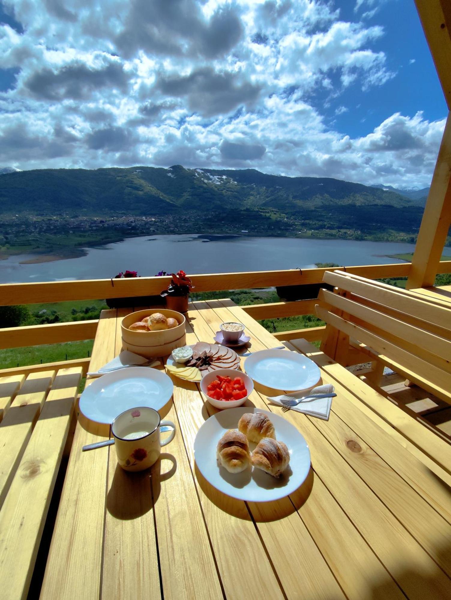 Suncani Brijeg Eco Village Plav Buitenkant foto